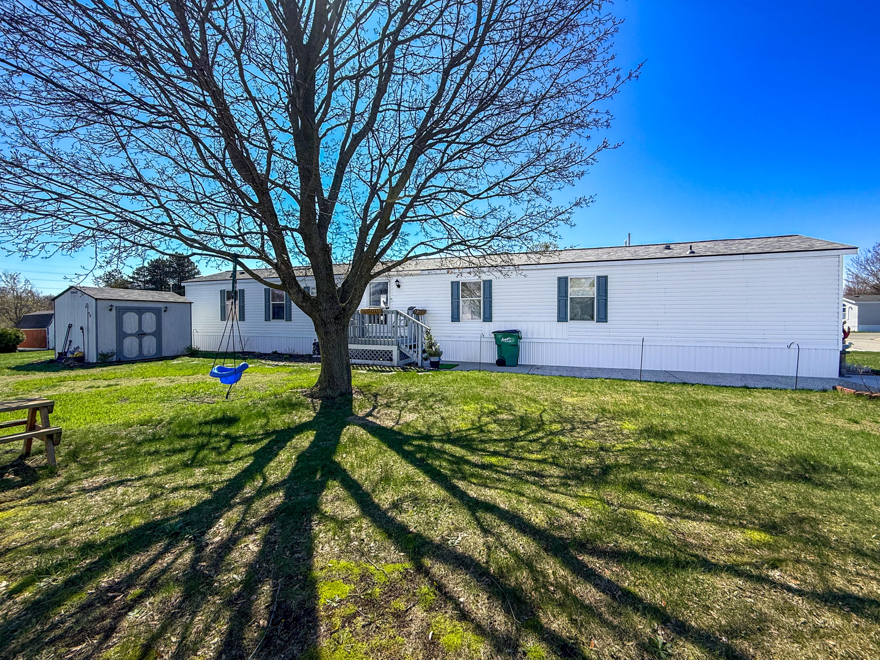 167 Maple Court Muskegon, MI 49445 - Photo 2 of 23 IMG_3219