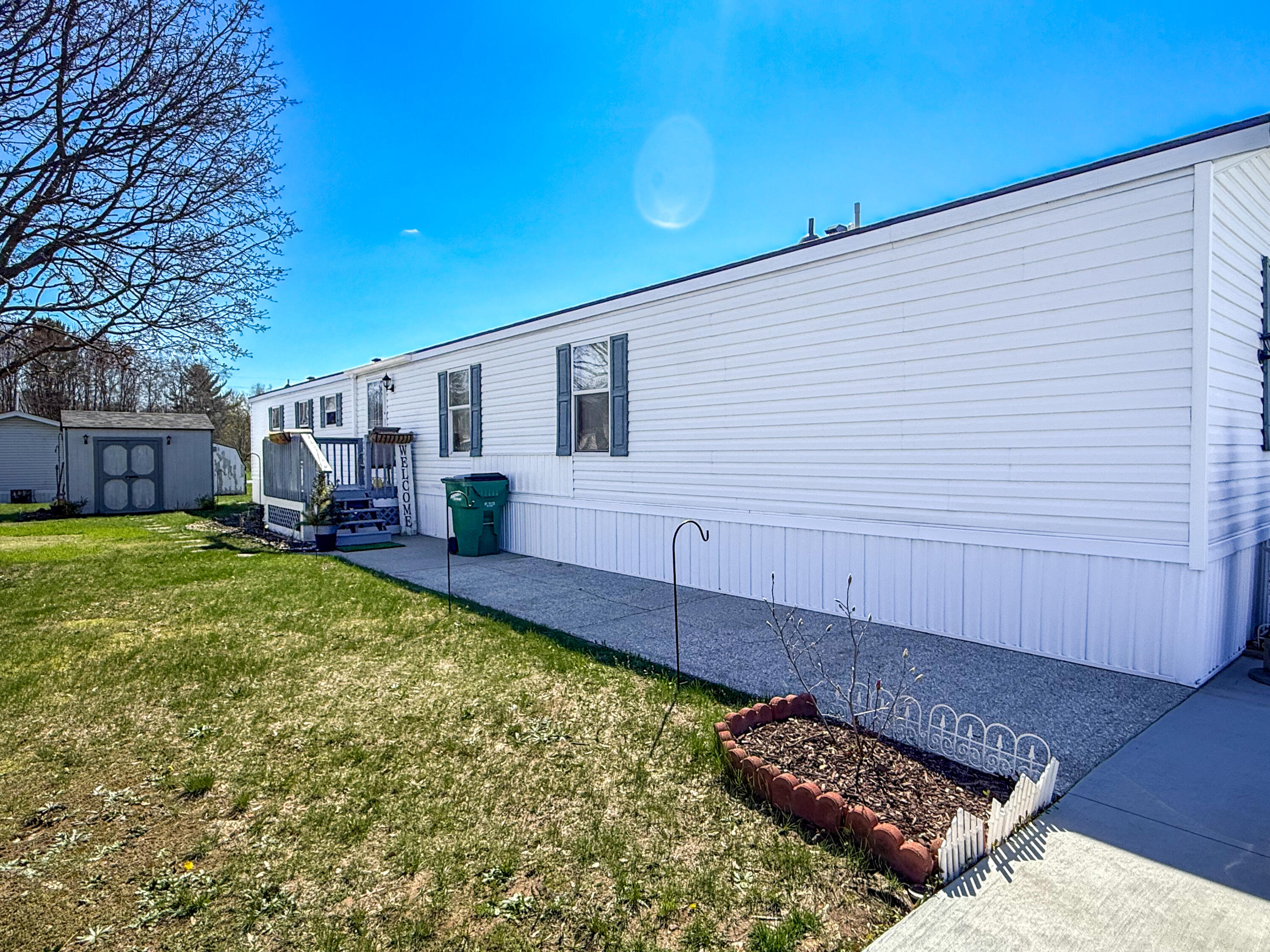 167 Maple Court Muskegon, MI 49445 - Photo 3 of 23 IMG_3218