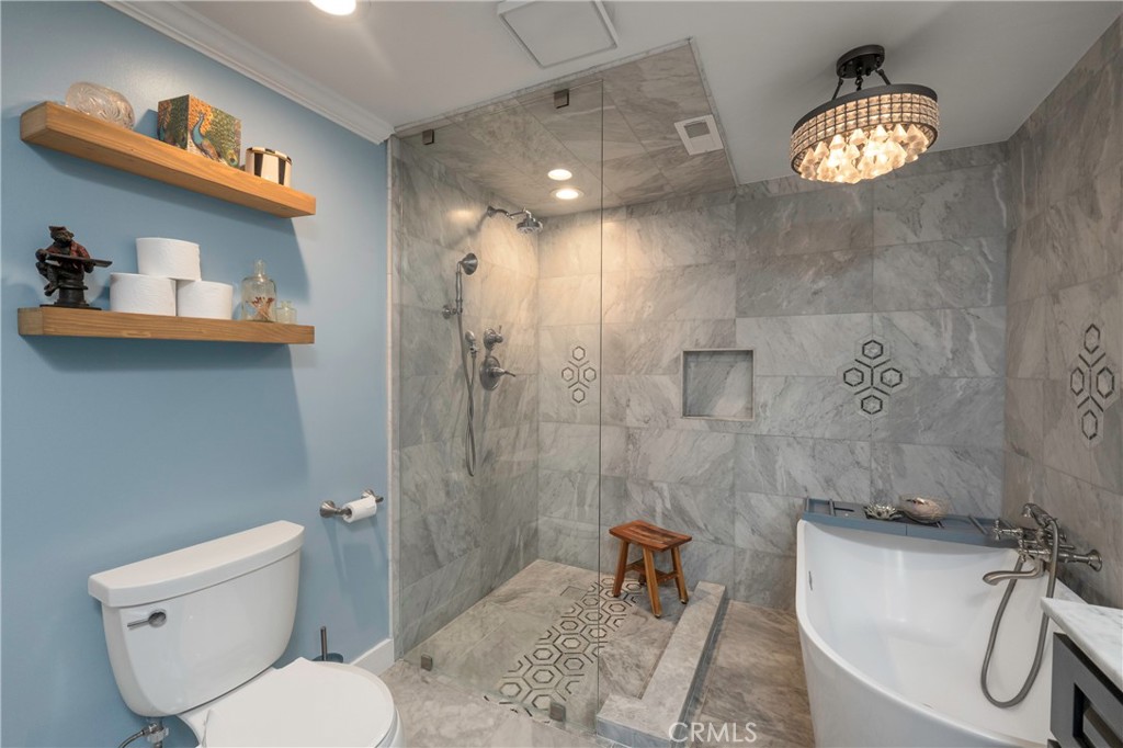 5481 Peacock Lane Riverside, CA 92505 - Photo 28 of 69 Master Bath