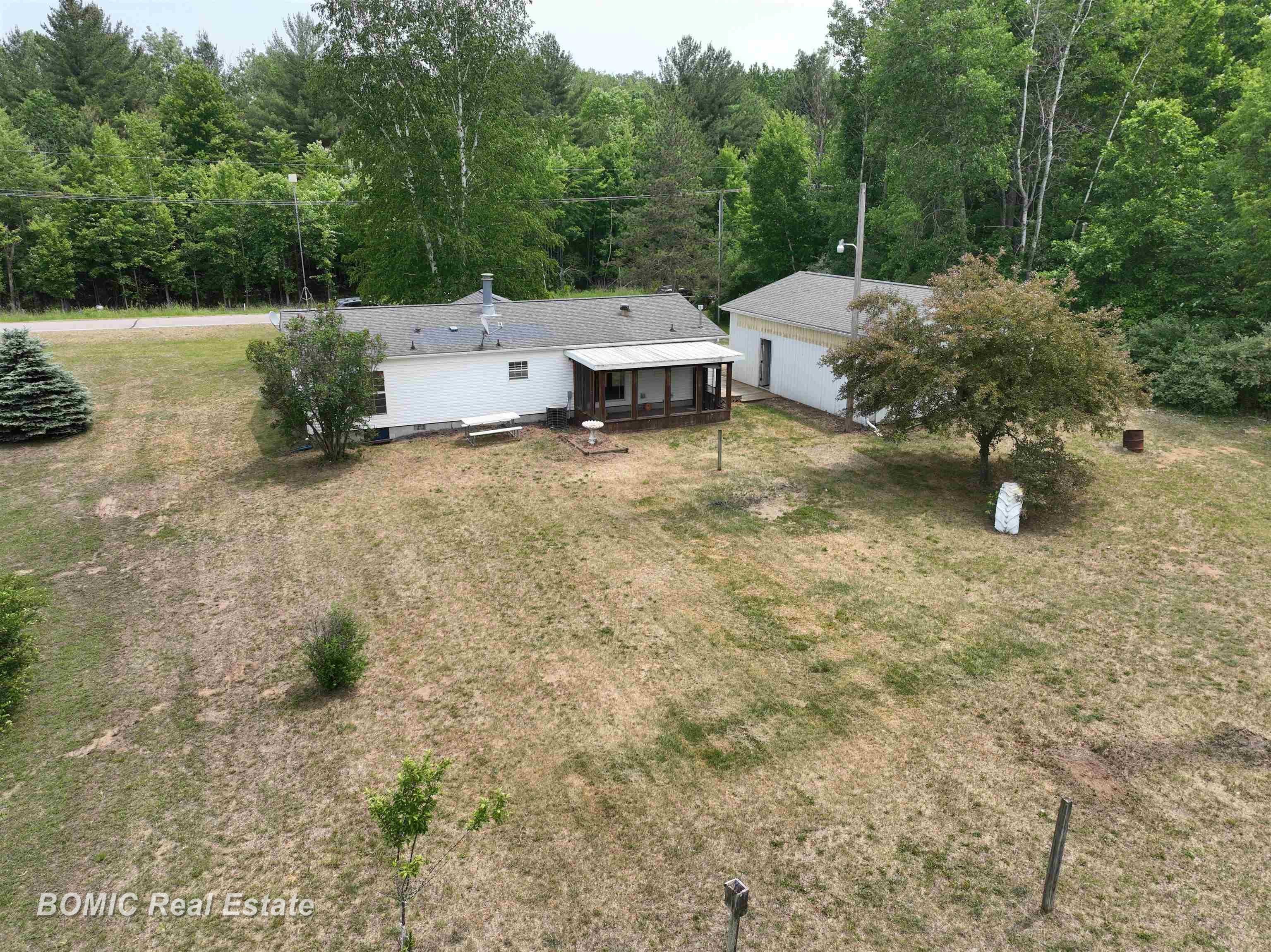 6188 Oak Road Vassar, MI 48768 - Photo 8 of 20