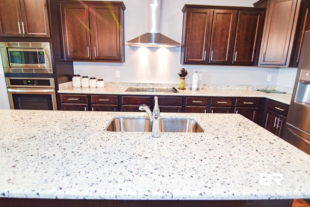 2101 Bourbon Street Foley, AL 36535 - Photo 6 of 35 Kitchen