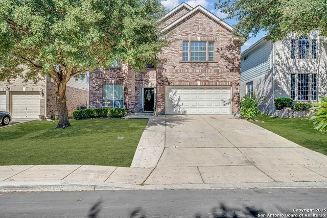 a front view of house with yard