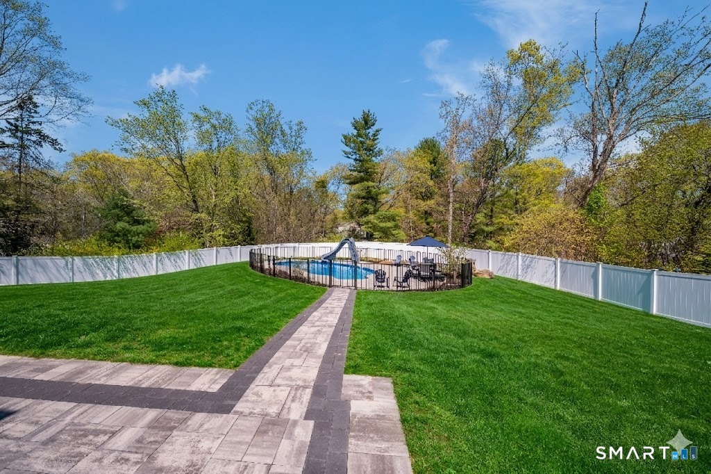 9 Sunset Ridge Drive Guilford, CT 06437 - Photo 33 of 40 a view of a garden with trees