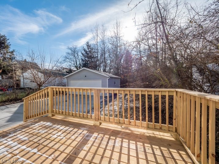 3586 Hartwood Road Cleveland, OH 44121 - Photo 20 of 21