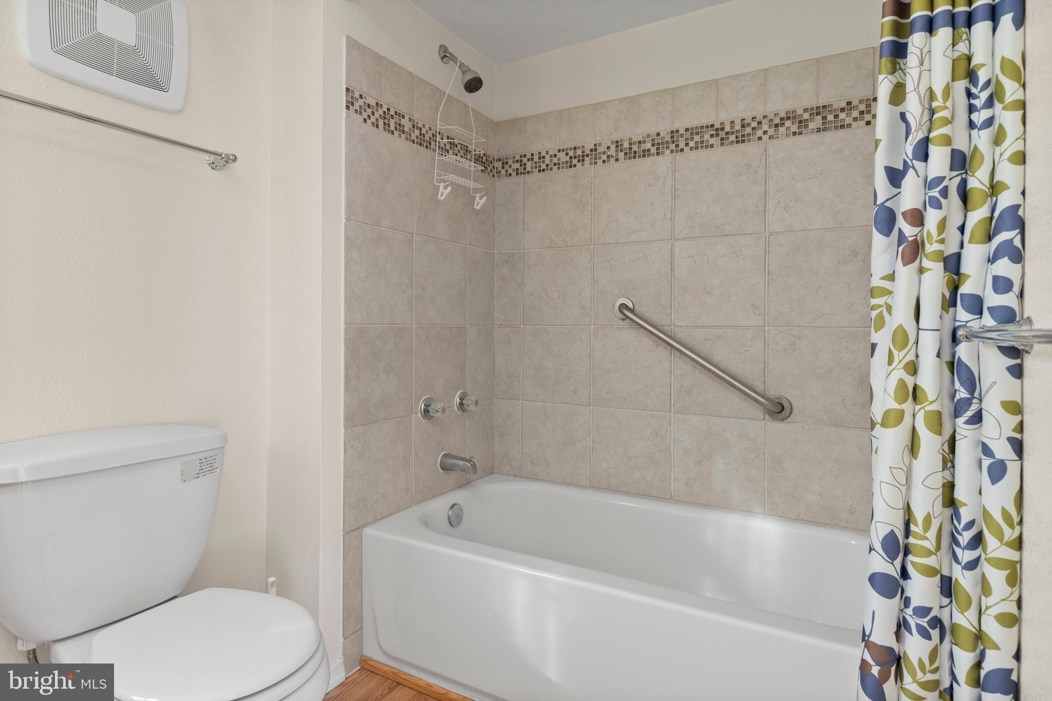 8569 Bay Road Pasadena, MD 21122 - Photo 11 of 41 U[dated bath