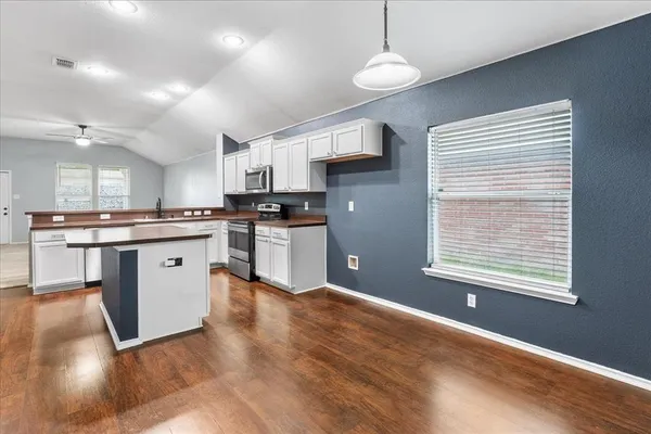 $270,000 | 1028 Kimbro Drive, Forney, TX 75126