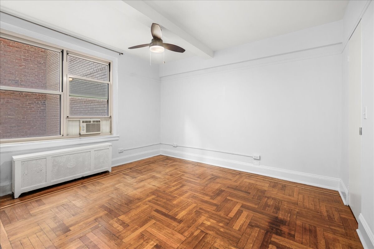 410 Central Park West, Unit 2F Manhattan, NY 10025 - Photo 8 of 15