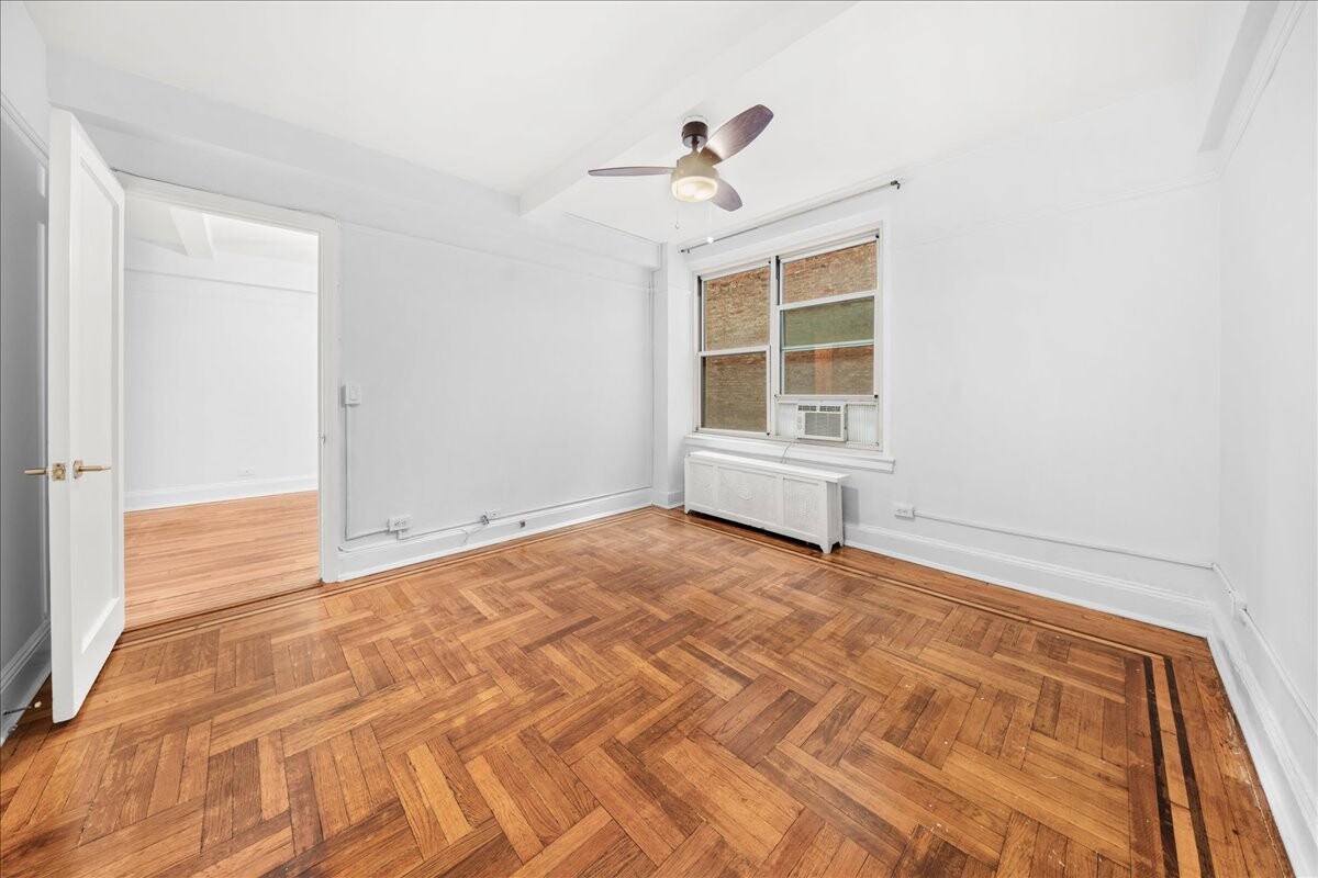 410 Central Park West, Unit 2F Manhattan, NY 10025 - Photo 9 of 15