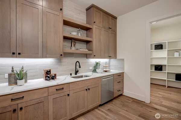 $2,325,000 | 43592 Southeast 145th Street, North Bend, WA 98045