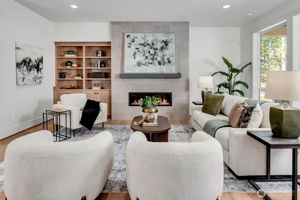 $2,325,000 | 43592 Southeast 145th Street, North Bend, WA 98045
