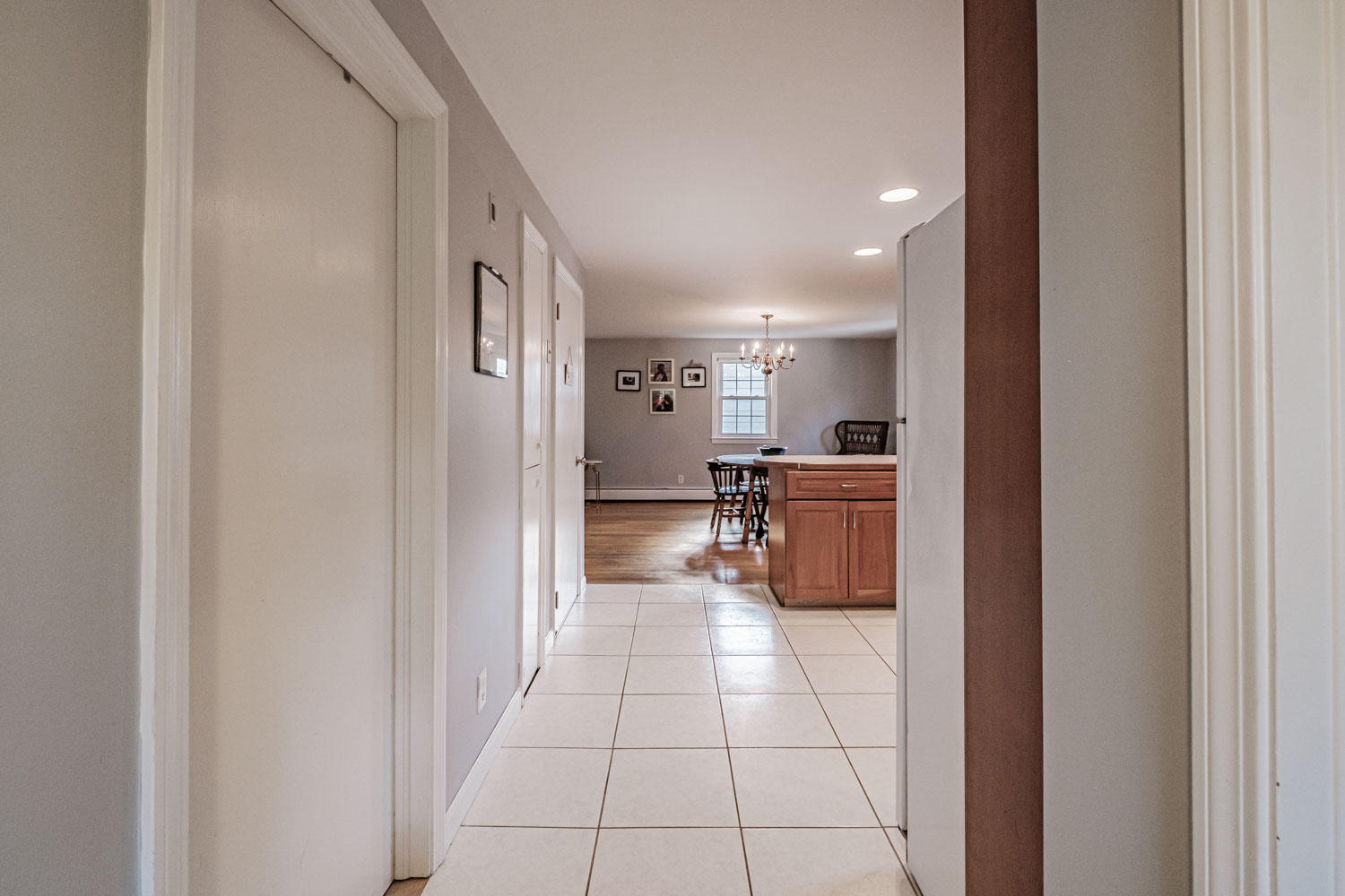 77 Rand Road Yarmouth, ME 04096 - Photo 10 of 44 Entryway