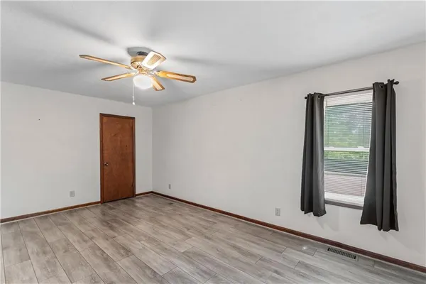 $275,000 | 1216 South St Louis Street, Concordia, MO 64020