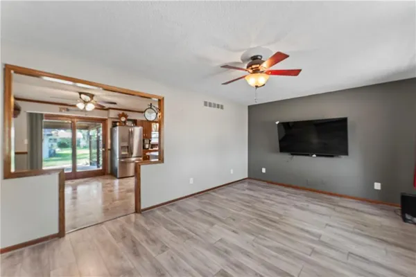 $275,000 | 1216 South St Louis Street, Concordia, MO 64020