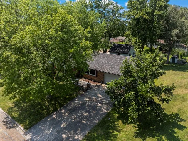 $275,000 | 1216 South St Louis Street, Concordia, MO 64020