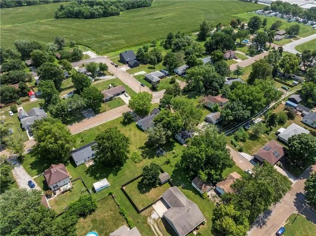 $275,000 | 1216 South St Louis Street, Concordia, MO 64020