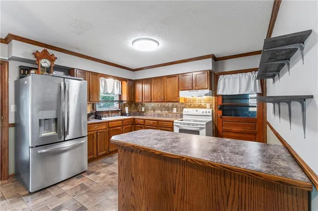 $275,000 | 1216 South St Louis Street, Concordia, MO 64020