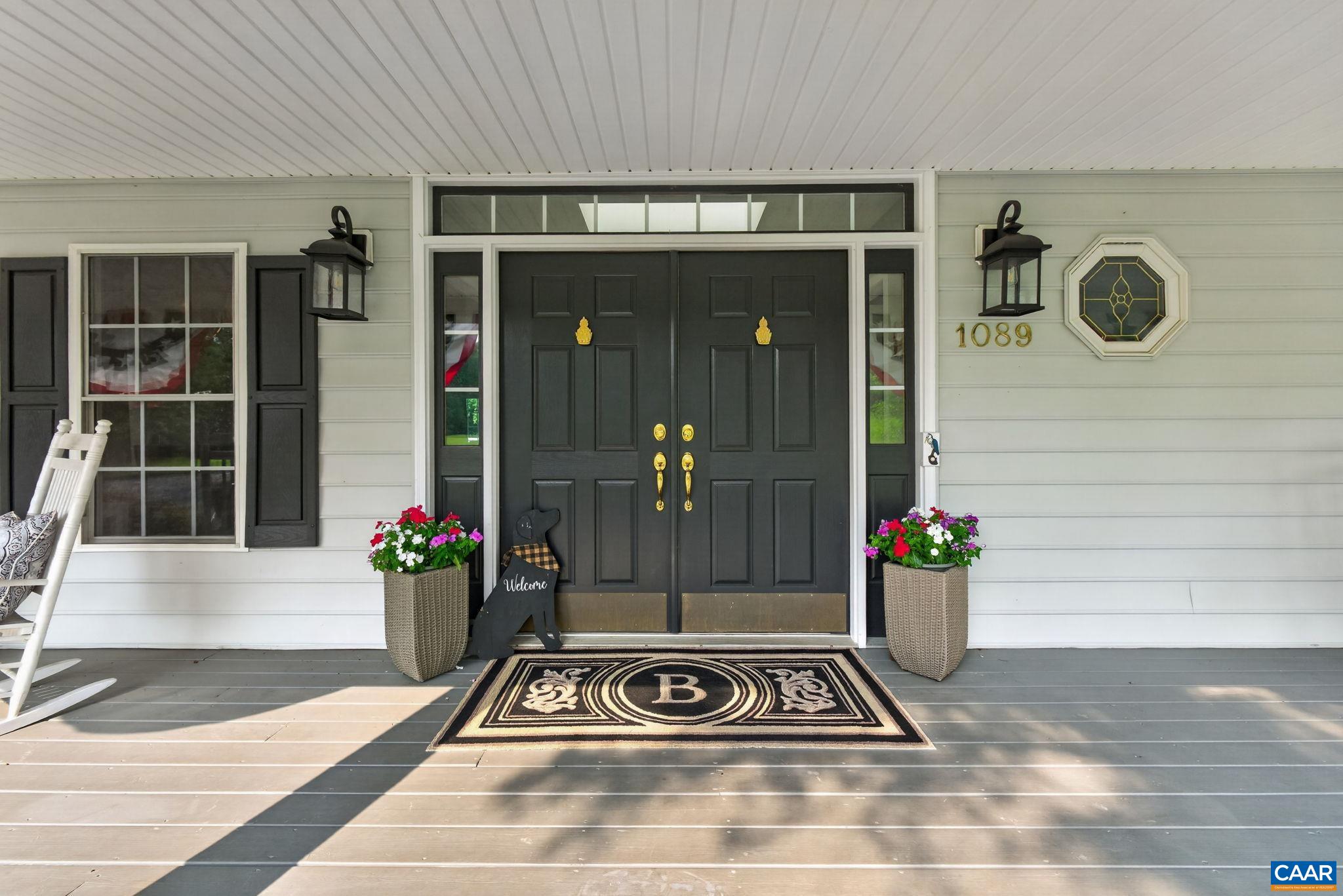1089 Broken Island Road Palmyra, VA 22963 - Photo 4 of 75 Come right in & relax