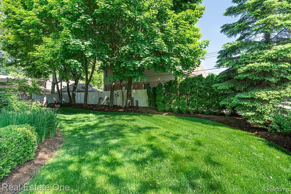 1004 1st Street Rochester, MI 48307 - Photo 32 of 34