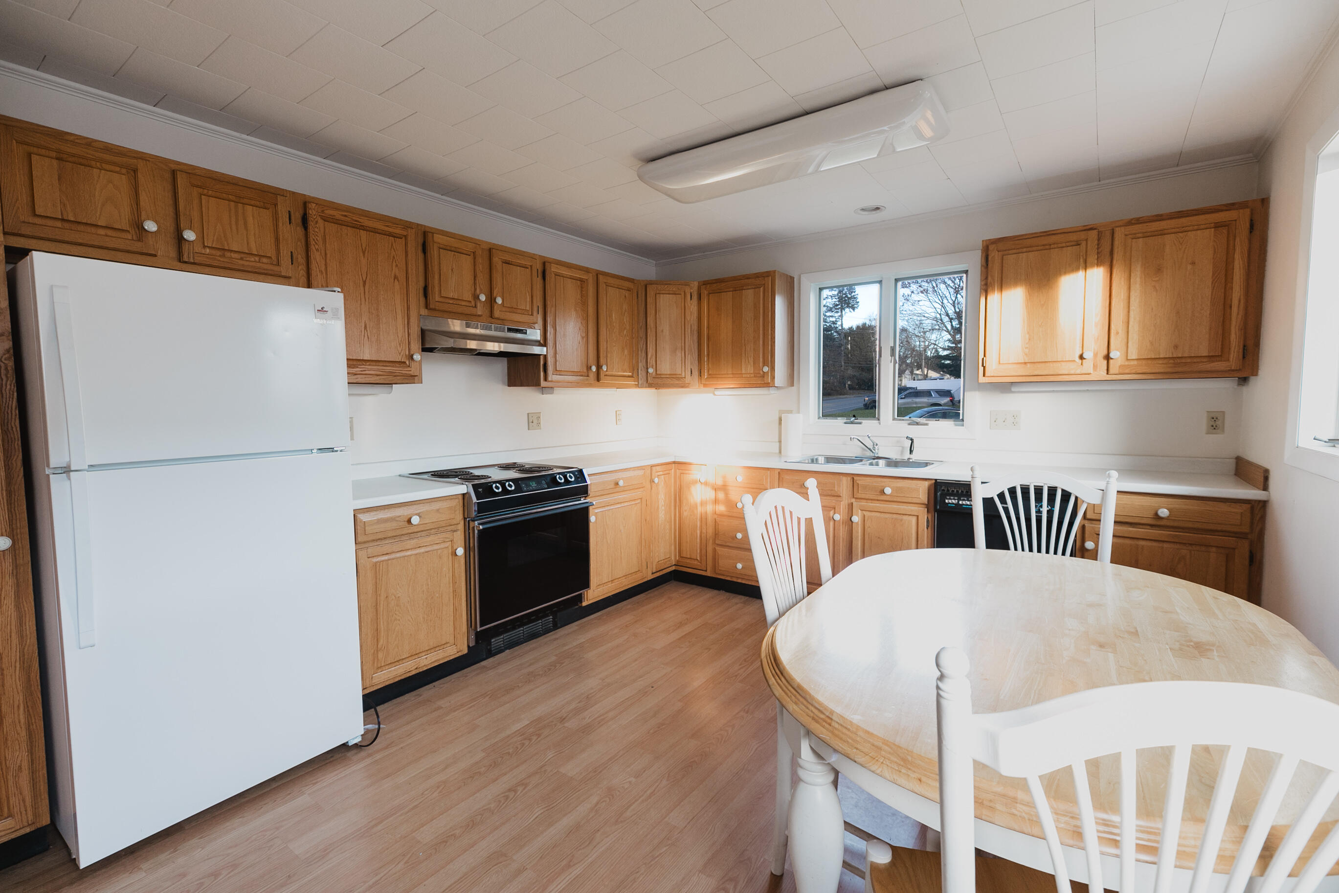 47 Eastern Avenue Brewer, ME 04412 - Photo 11 of 36 Brewer_Nov_2023-34