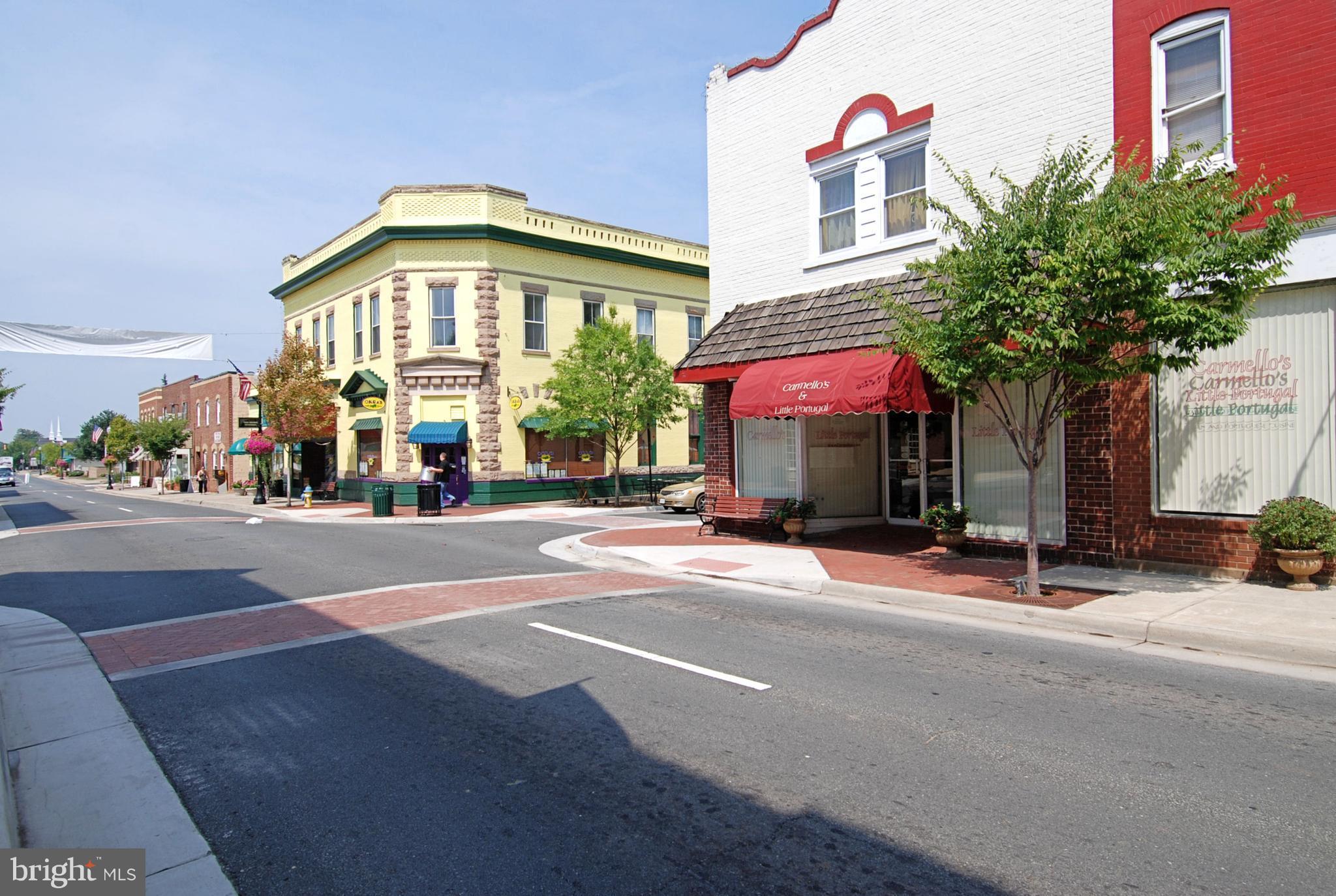 8919 Sudley Road Manassas, VA 20110 - Photo 25 of 26 Restaurants & a nice place for a stroll!