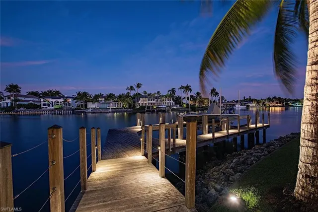 $42,000,000 | 3655 Fort Charles Drive, Naples, FL 34102