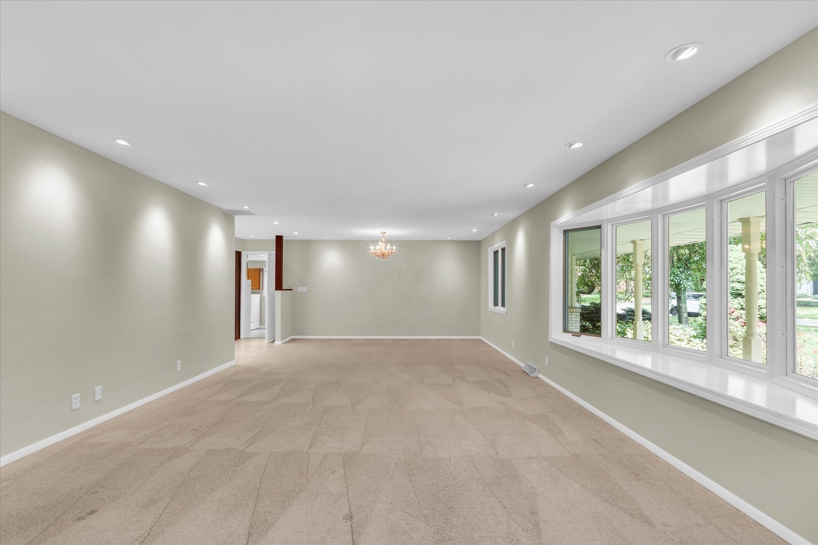 1711 Ridge Road Champaign, IL 61821 - Photo 11 of 49 Gallery Image 11