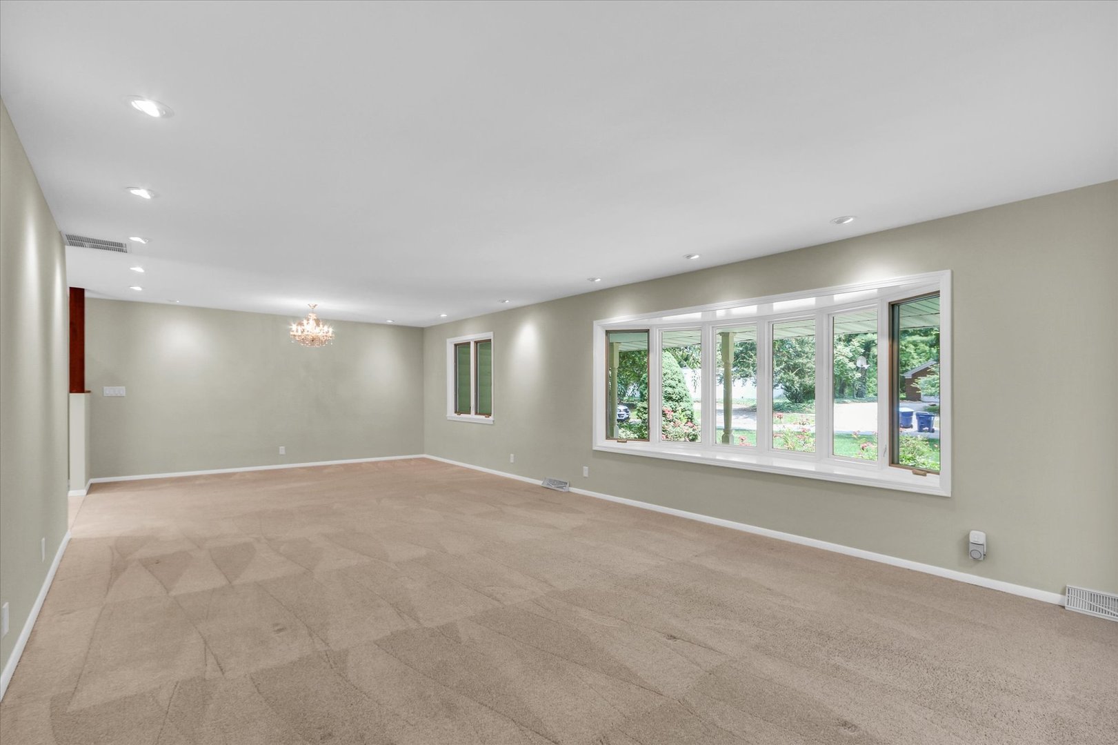 1711 Ridge Road Champaign, IL 61821 - Photo 12 of 49 Gallery Image 12