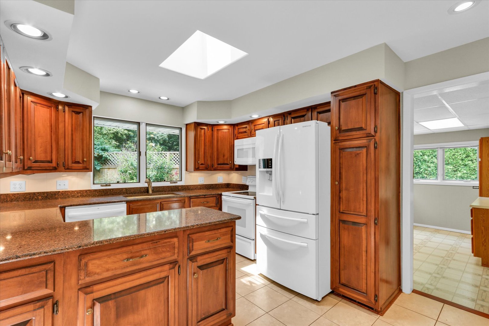 1711 Ridge Road Champaign, IL 61821 - Photo 16 of 49 Gallery Image 16