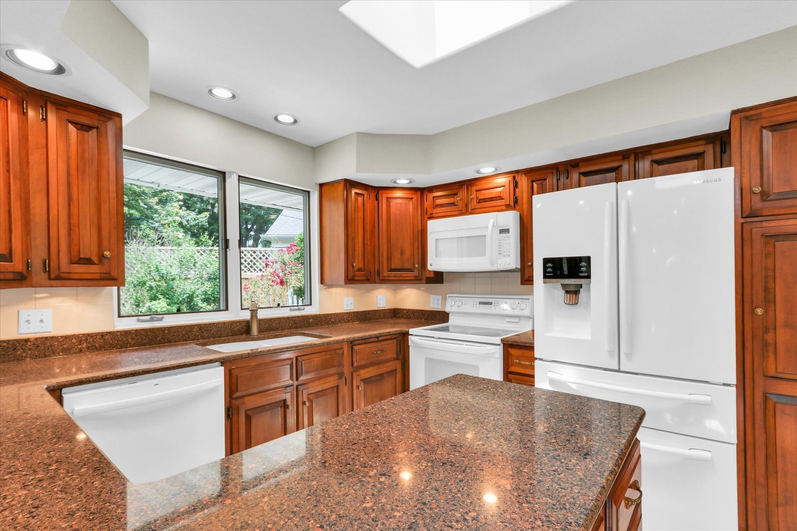 1711 Ridge Road Champaign, IL 61821 - Photo 18 of 49 Gallery Image 18