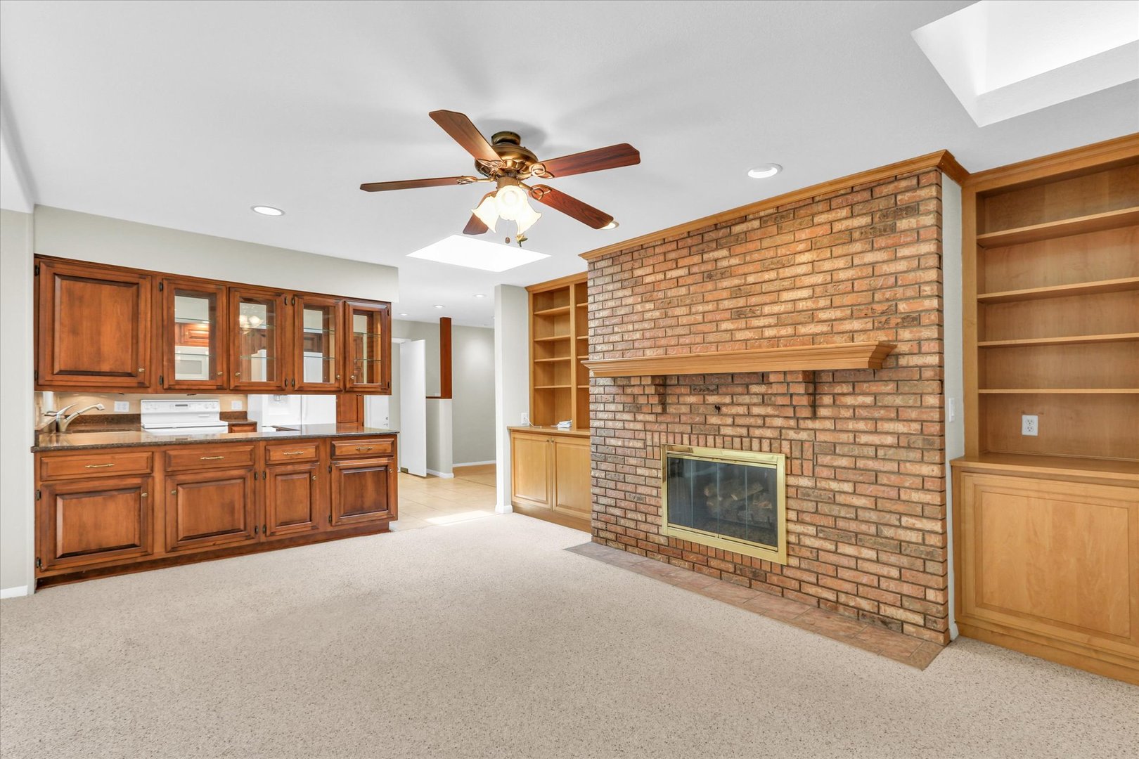 1711 Ridge Road Champaign, IL 61821 - Photo 24 of 49 Gallery Image 24