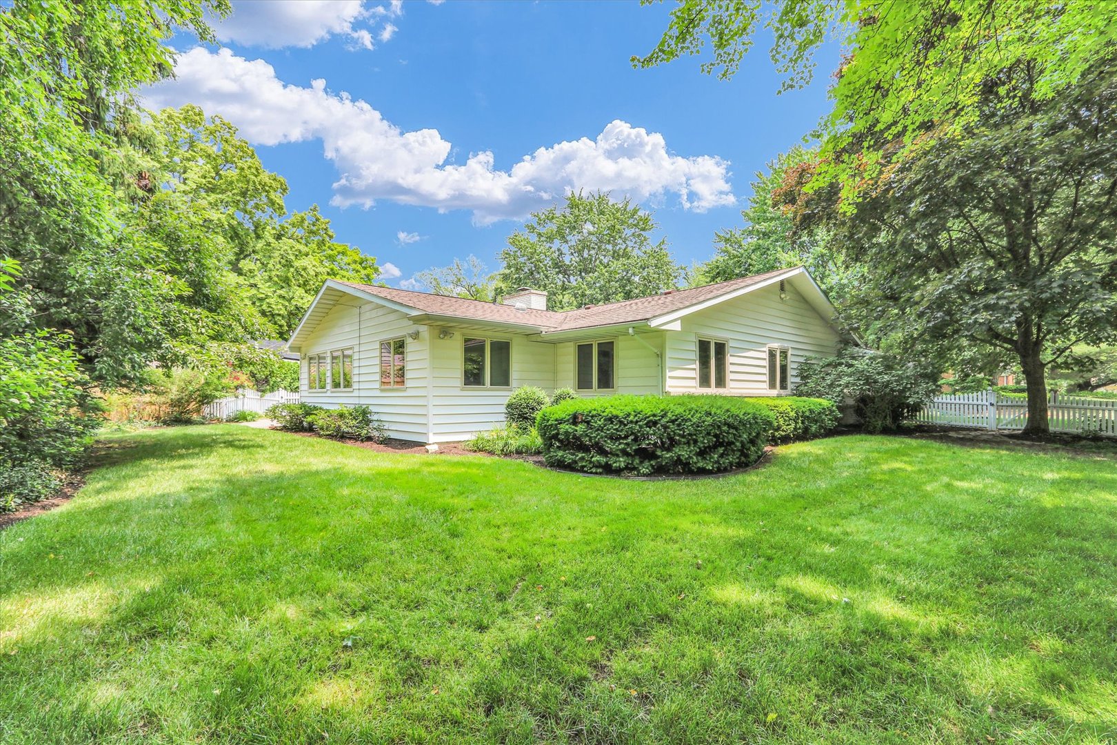 1711 Ridge Road Champaign, IL 61821 - Photo 44 of 49 Gallery Image 44