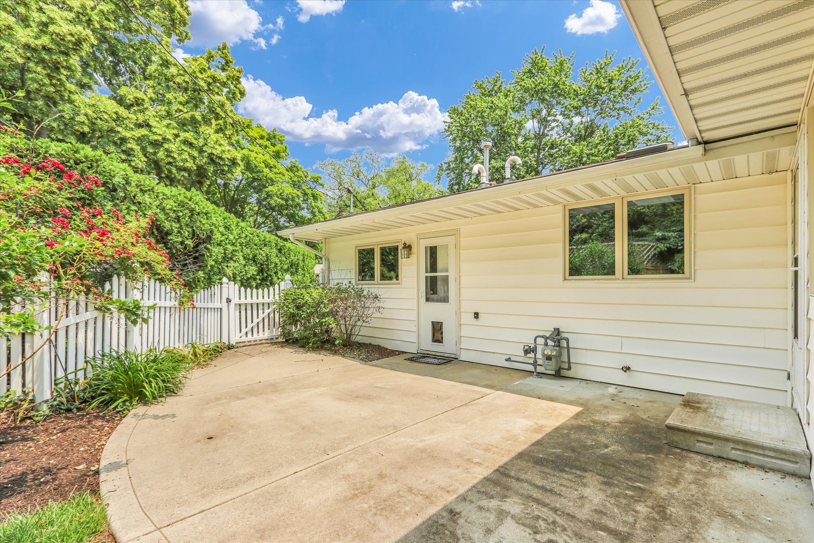 1711 Ridge Road Champaign, IL 61821 - Photo 47 of 49 Gallery Image 47