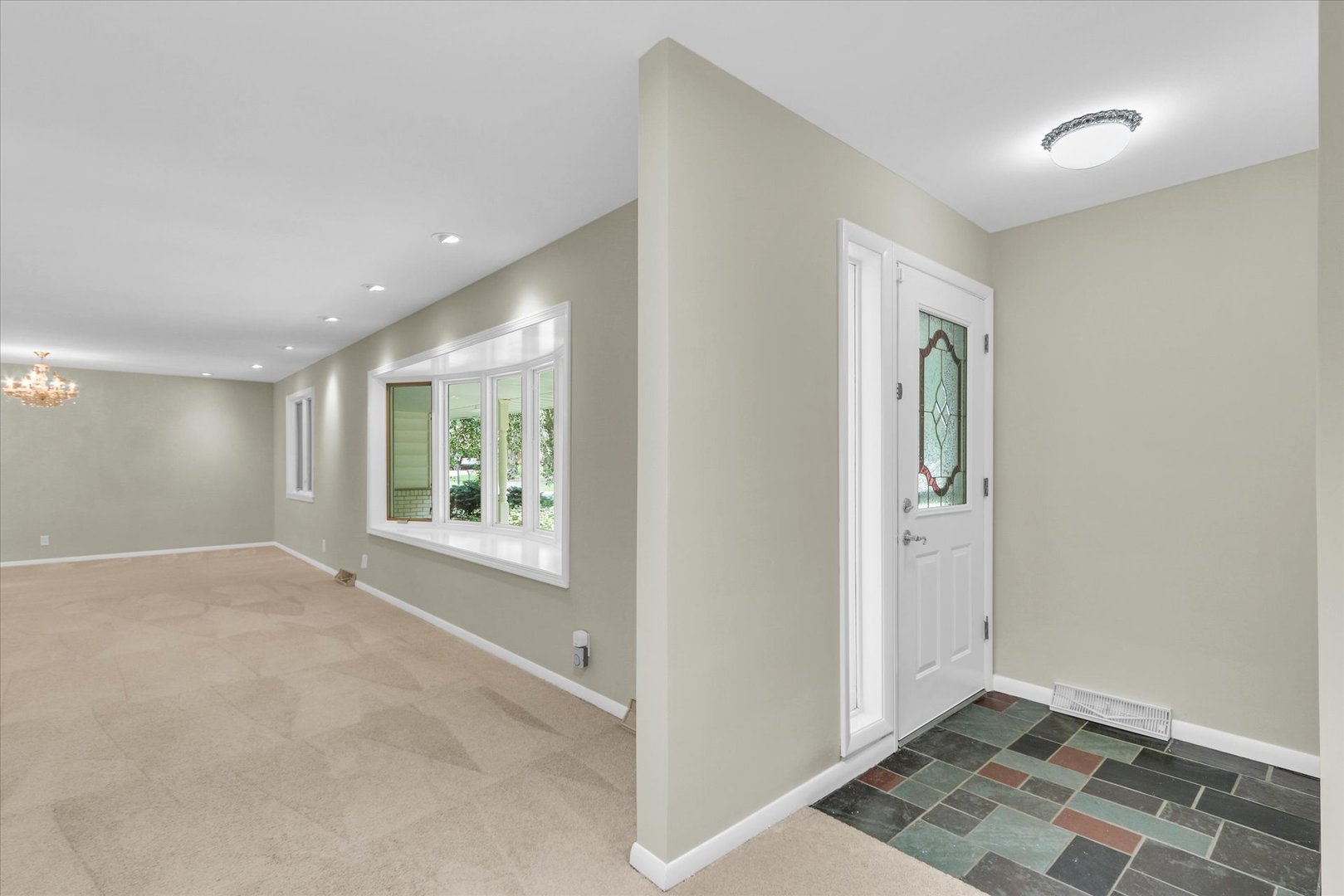 1711 Ridge Road Champaign, IL 61821 - Photo 9 of 49 Gallery Image 9