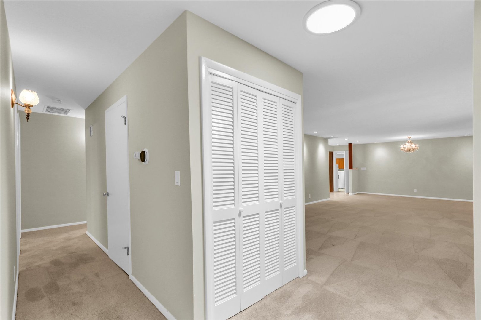 1711 Ridge Road Champaign, IL 61821 - Photo 10 of 49 Gallery Image 10