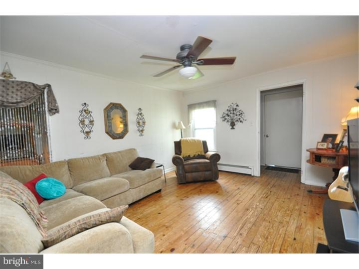 4267 Gradwohl Switch Road Nazareth, PA 18064 - Photo 4 of 25 Gallery Image 4