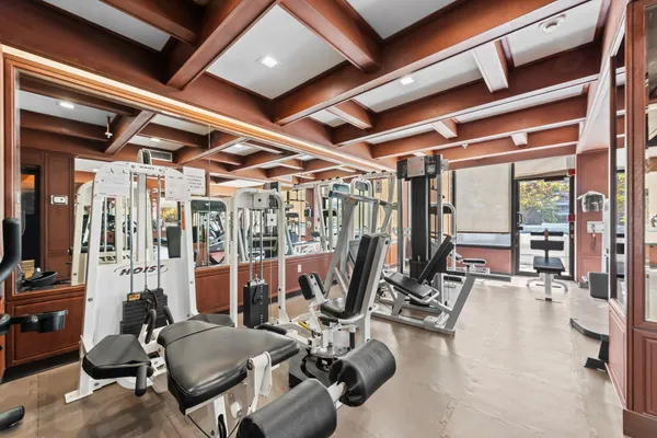 $3,400 | 600 Northeast 36th Street, Unit 606, Miami, FL 33137