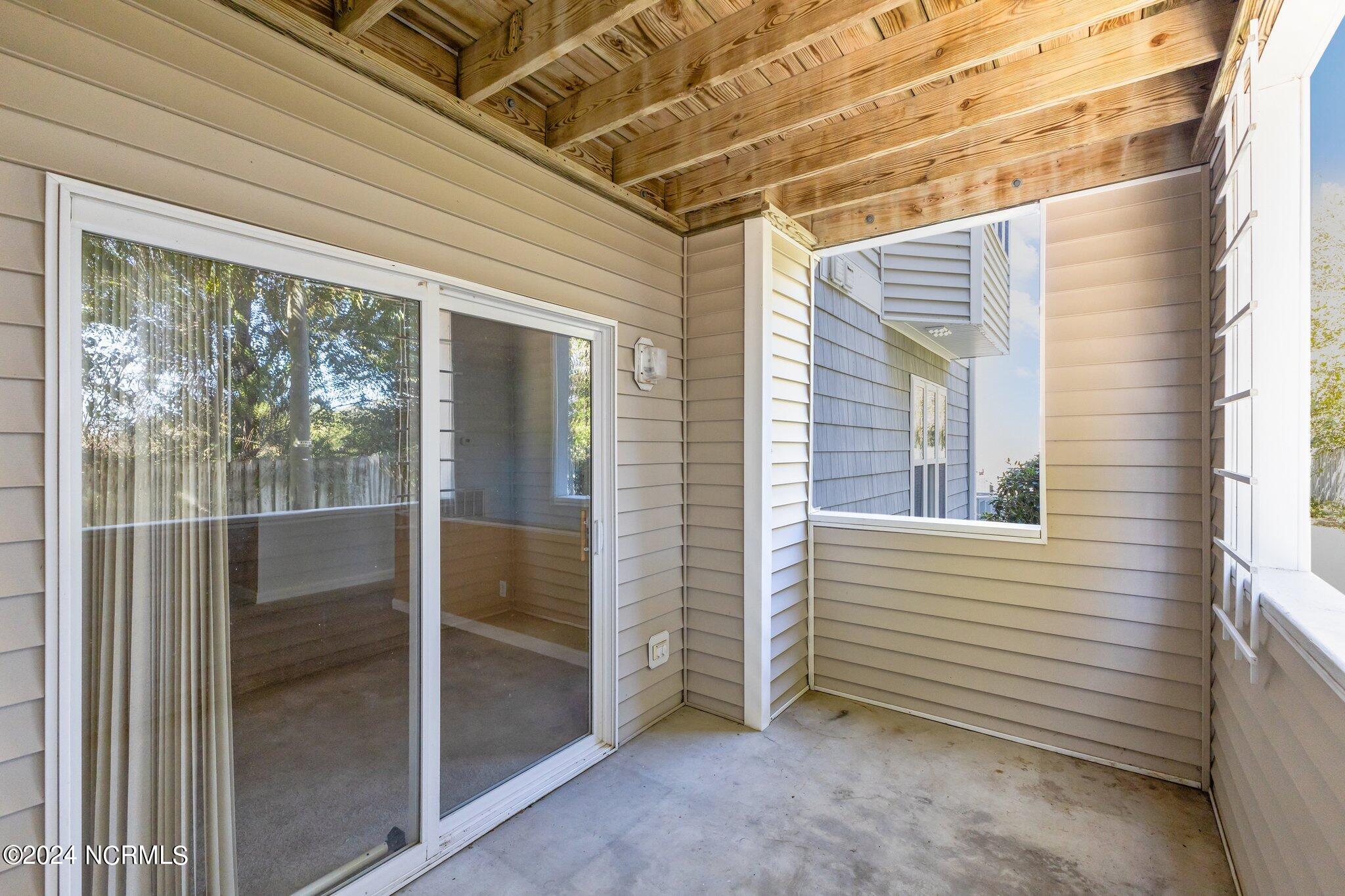 404 Commerce Avenue, Unit B Morehead City, NC 28557 - Photo 32 of 46 Exterior Patio