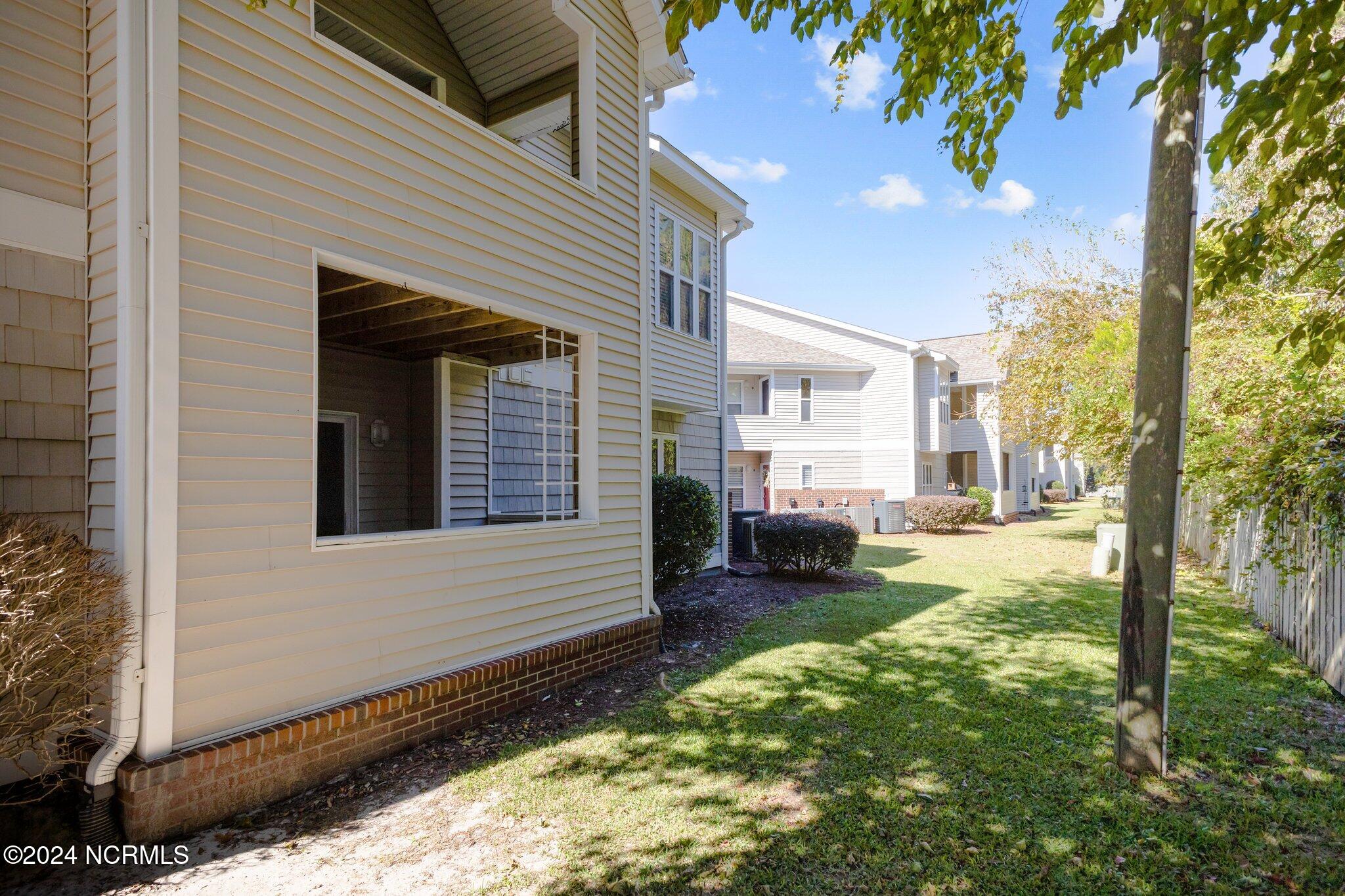 404 Commerce Avenue, Unit B Morehead City, NC 28557 - Photo 34 of 46 Behind Unit