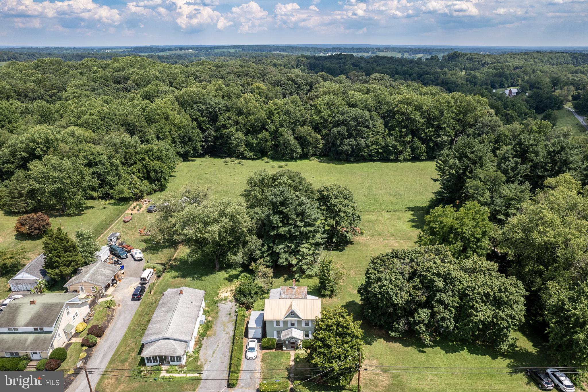 1445 Long Corner Road Mount Airy, MD 21771 - Photo 5 of 63