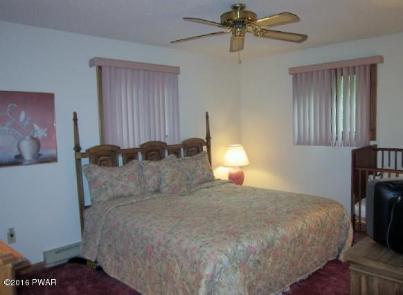 101 Perch Road Lackawaxen, PA 18435 - Photo 25 of 31 25 BEDROOM 2 (600x450)