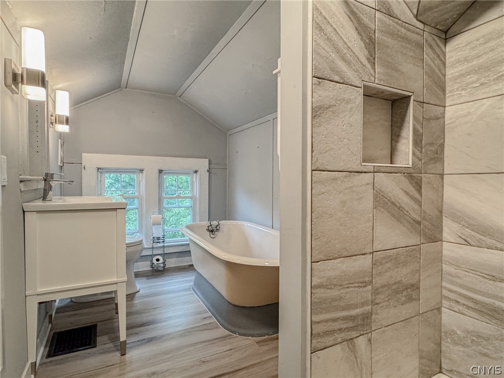 201 Wellesley Road Syracuse, NY 13207 - Photo 21 of 38