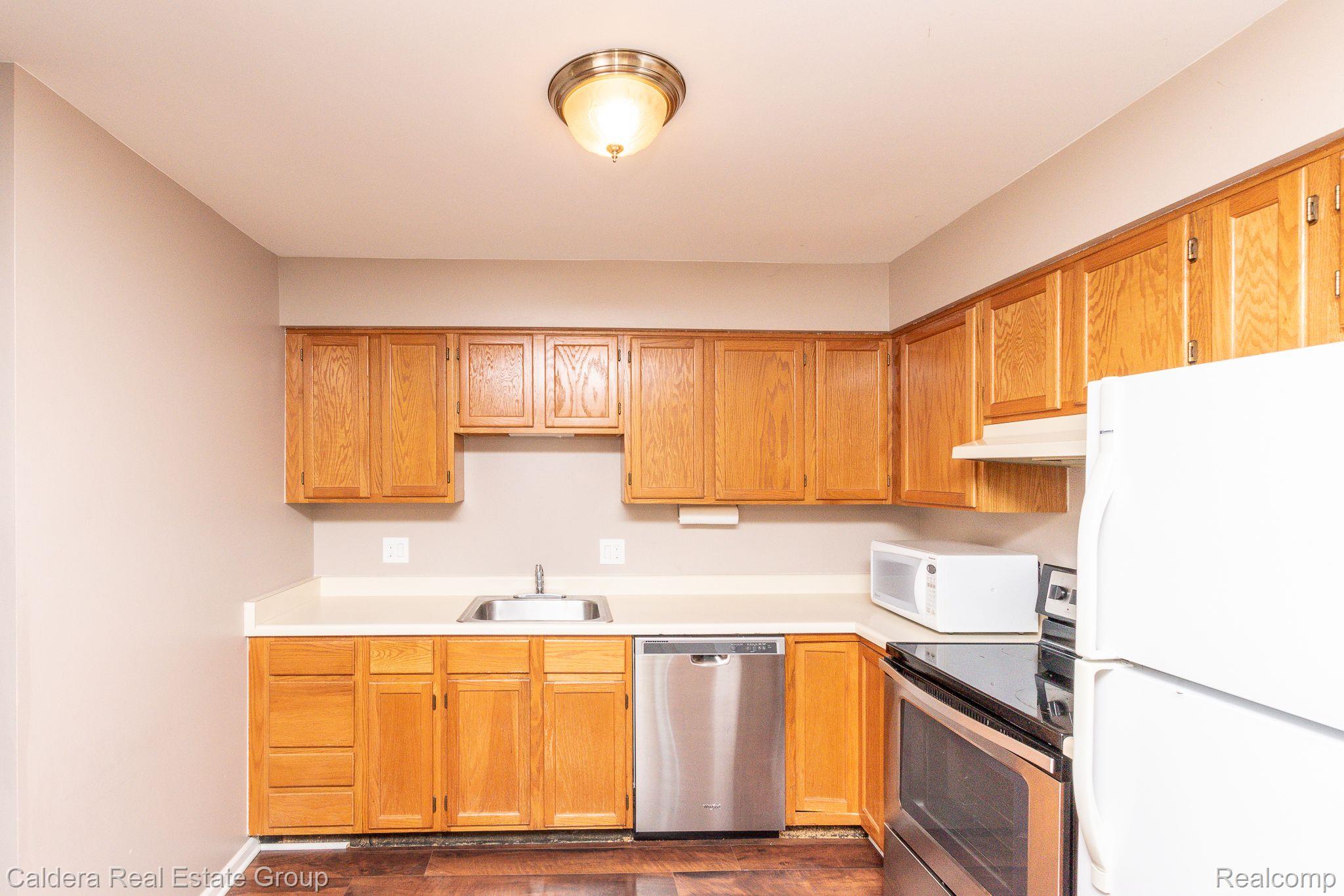 430 Baldwin Avenue, Unit 69 Rochester, MI 48307 - Photo 12 of 35