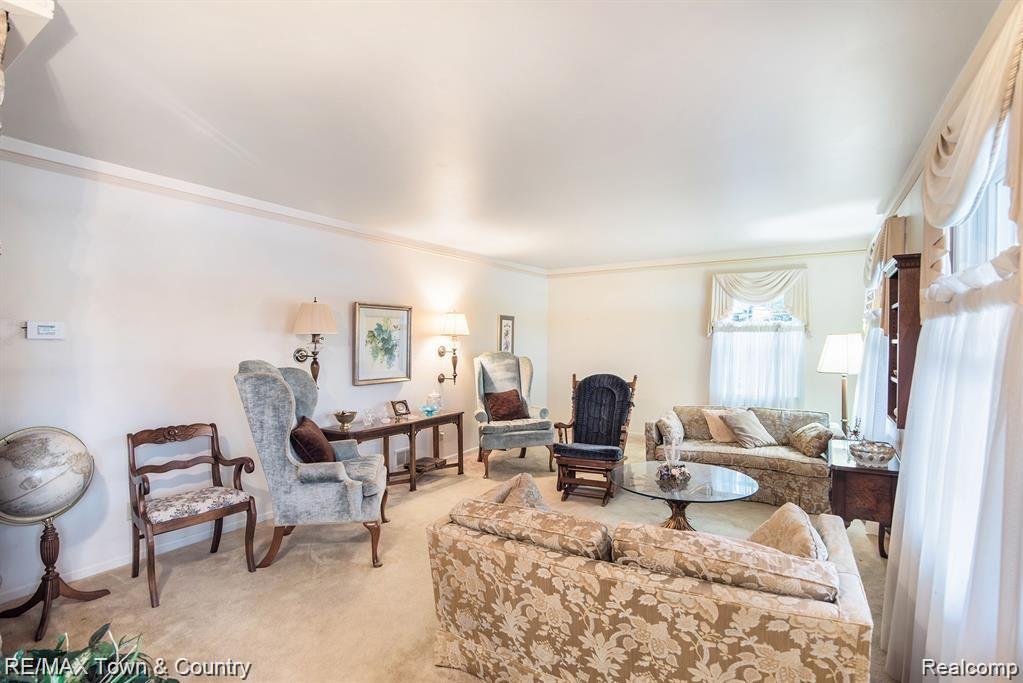 5057 North McKinley Road Flushing, MI 48433 - Photo 5 of 34 DSC_5831.jpg