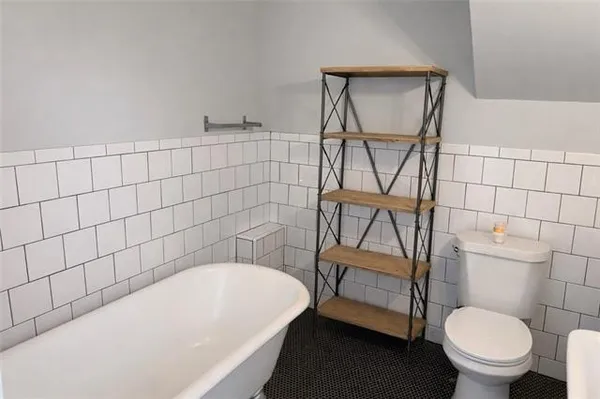 $1,500 | 1140 Teche Street, Unit C, New Orleans, LA 70114