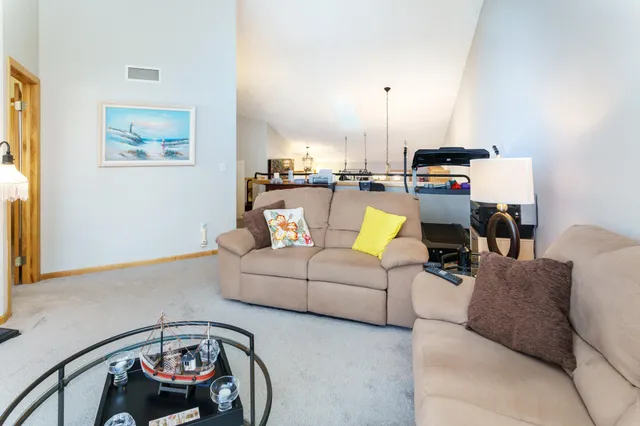 $329,900 | 4148 93rd Avenue North, Brooklyn Park, MN 55443