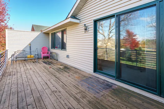 $329,900 | 4148 93rd Avenue North, Brooklyn Park, MN 55443