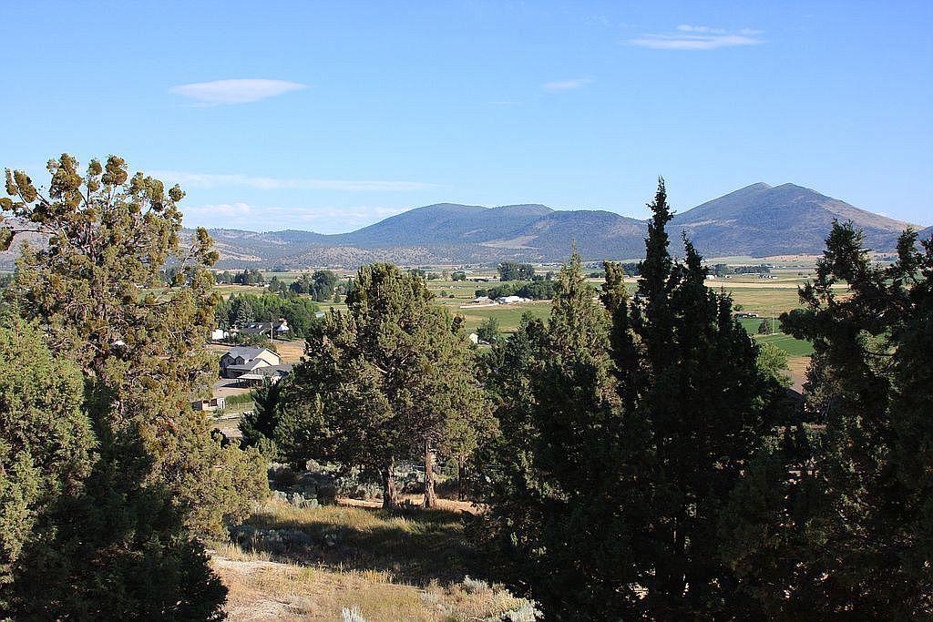 2609 Vale Road Klamath Falls, OR 97603 - Photo 12 of 37 12