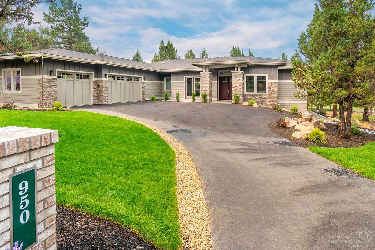 950 Northwest Chelsea Loop Bend, OR 97703 - Photo 2 of 24 Additional Photo