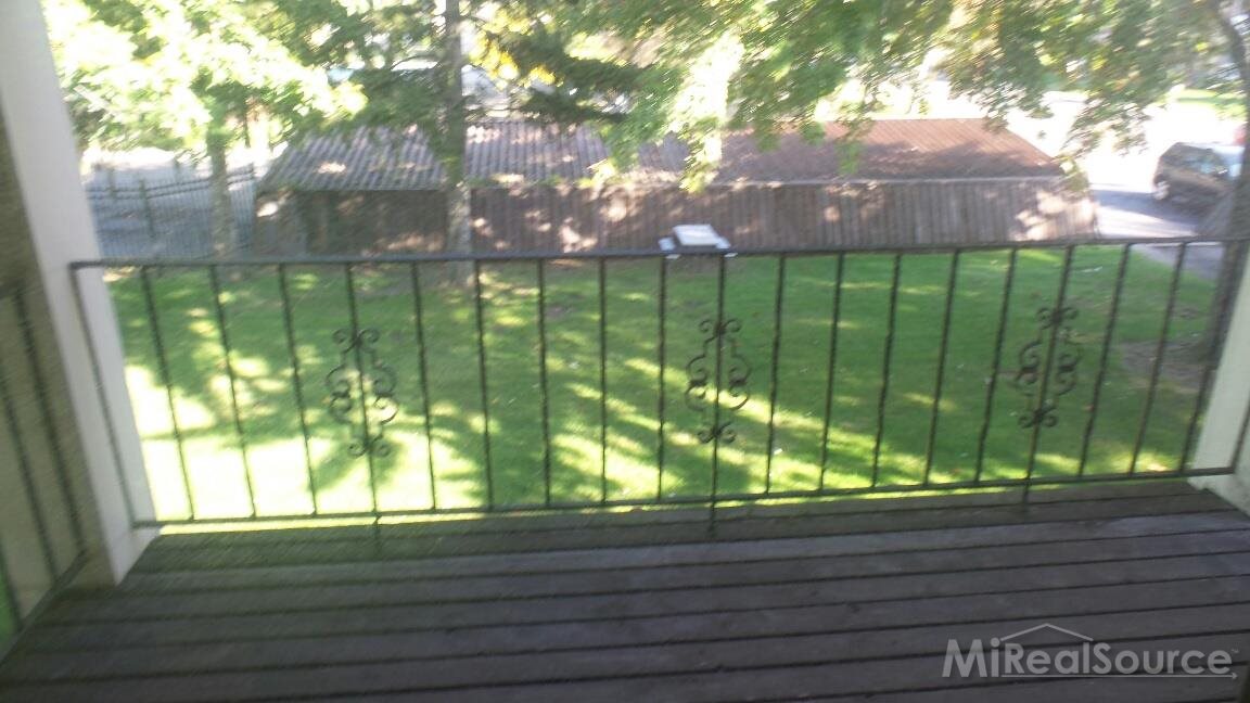 29181 Hayes Road, Unit C7 Warren, MI 48088 - Photo 12 of 12 31213694-11.JPG