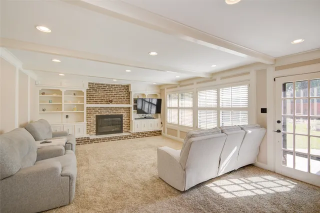 $425,000 | 5623 Bermuda Dunes Drive, Houston, TX 77069